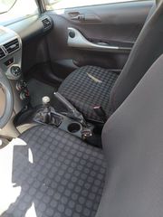 Toyota iQ 2010