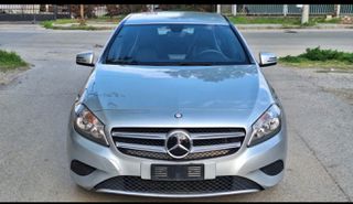 Mercedes-Benz A 180 2013-thumb-1