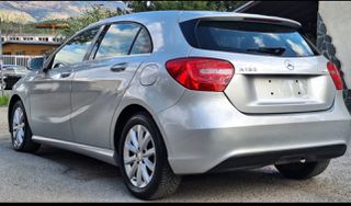 Mercedes-Benz A 180 2013-thumb-4