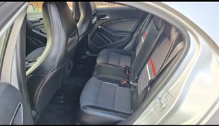 Mercedes-Benz A 180 2013-thumb-6