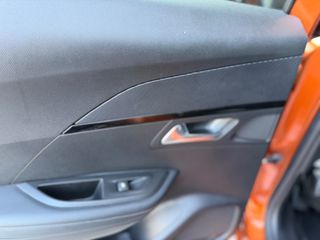 Peugeot 2008 2020 ALLURE AUTOMATIC-thumb-33