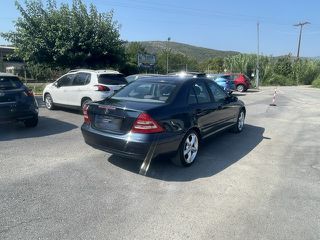 Mercedes-Benz C 200 2002-thumb-3
