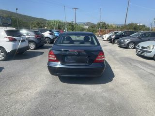 Mercedes-Benz C 200 2002-thumb-4