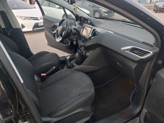 Peugeot 208 2016-thumb-7