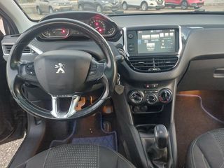 Peugeot 208 2016-thumb-11
