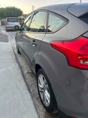 Ford Focus 2017 Business-thumb-17