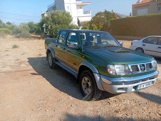 Nissan Navara 2000