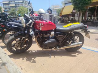 Triumph Street Twin 2018-thumb-1