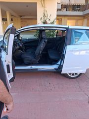 Ford B-Max 2017-thumb-4