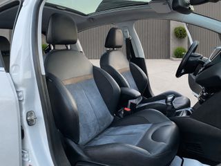 Peugeot 208 2017 ~1.2 e-THP 110HP-Πλοηγός-Πιλότος-Δέρμα-Κάμερα-Γυάλινη Οροφή~-thumb-25