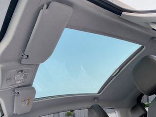Peugeot 208 2017 ~1.2 e-THP 110HP-Πλοηγός-Πιλότος-Δέρμα-Κάμερα-Γυάλινη Οροφή~-thumb-28
