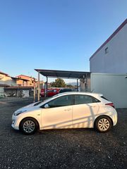 Hyundai i 30 2015 1.6 CRDI STYLE-thumb-4
