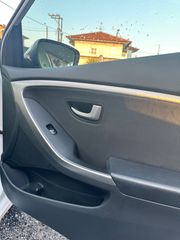 Hyundai i 30 2015 1.6 CRDI STYLE-thumb-19