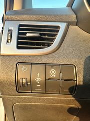 Hyundai i 30 2015 1.6 CRDI STYLE-thumb-25