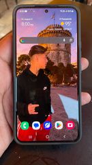 Samsung galaxy s22 8 ram 128 μνήμη τρεις μεγάλες κάμερες μπαταρια καλή μαζί με θήκη φορτιστή