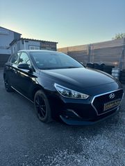 Hyundai i 30 2019 1400cc 100ps CAMERA! Navigation! Full bookservise!