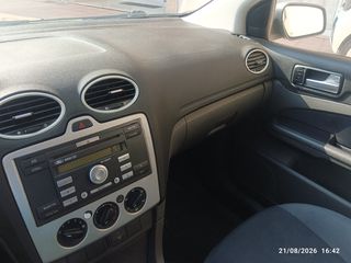 Ford Focus 2005 1.4 Sport-thumb-11