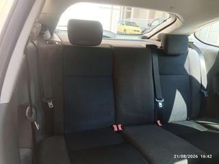 Ford Focus 2005 1.4 Sport-thumb-12