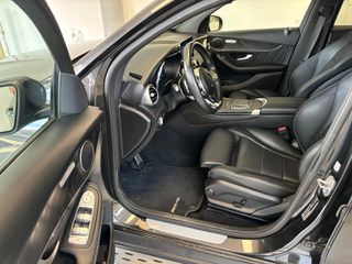 Mercedes-Benz GLC 300 2020 COUPE AMG LINE-thumb-10