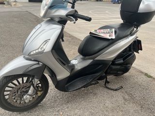 Piaggio Beverly 300 2016 BEVERLY 300S-thumb-9