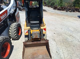 Φορτωτάκι Gehl 2012 1640-thumb-1