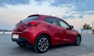 Mazda 2 2017 1.5 Skyactiv-G Revolution-thumb-8