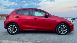 Mazda 2 2017 1.5 Skyactiv-G Revolution-thumb-9