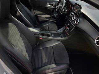 Mercedes-Benz GLA 180 2018 AMG LINE! PREMIUM PACK!-thumb-23