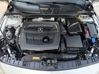 Mercedes-Benz GLA 180 2018 AMG LINE! PREMIUM PACK!-thumb-29