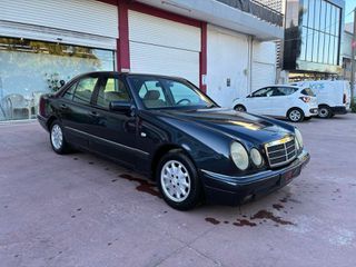 Mercedes-Benz E 200 1998-thumb-7