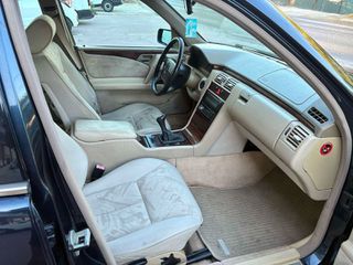 Mercedes-Benz E 200 1998-thumb-9
