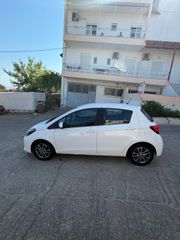 Toyota Yaris 2015-thumb-6