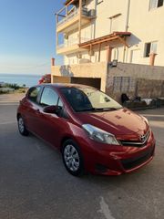 Toyota Yaris 2012-thumb-1