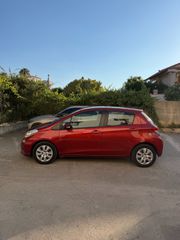 Toyota Yaris 2012-thumb-4