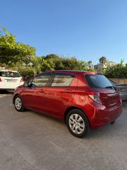 Toyota Yaris 2012-thumb-5