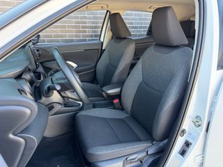 Toyota Yaris Cross 2024-thumb-6