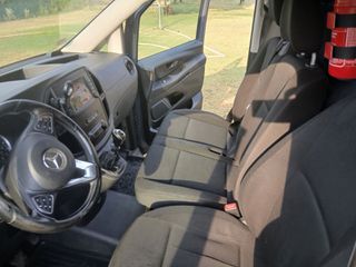 Mercedes-Benz Vito 2020-thumb-9