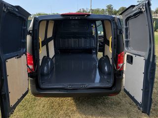 Mercedes-Benz Vito 2020-thumb-11