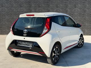 Toyota Aygo (X) 2021-thumb-5