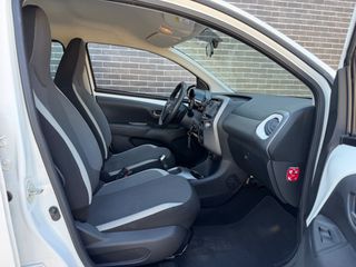 Toyota Aygo (X) 2021-thumb-16