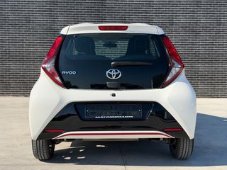 Toyota Aygo (X) 2021-thumb-23