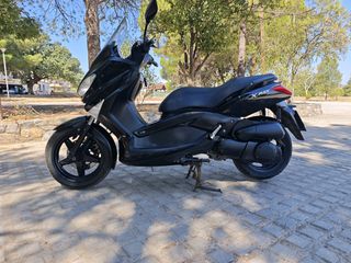 Yamaha XMAX 250 2012-thumb-1
