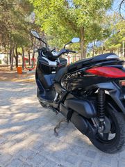 Yamaha XMAX 250 2012-thumb-2
