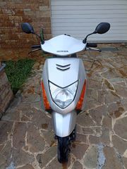 Honda LEAD 2005