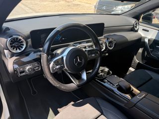 Mercedes-Benz A 250 2021 AMG LINE-thumb-8