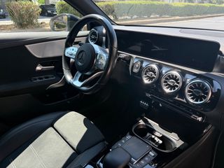 Mercedes-Benz A 250 2021 AMG LINE-thumb-12