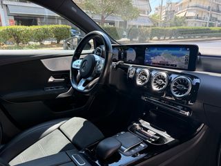 Mercedes-Benz A 250 2021 AMG LINE-thumb-19