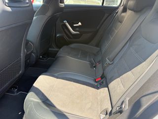 Mercedes-Benz A 250 2021 AMG LINE-thumb-21