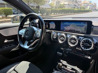 Mercedes-Benz A 250 2021 AMG LINE-thumb-20