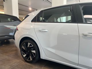 Opel Astra 2026 EDITION 1,5 DIESEL 130HP AT8-thumb-15